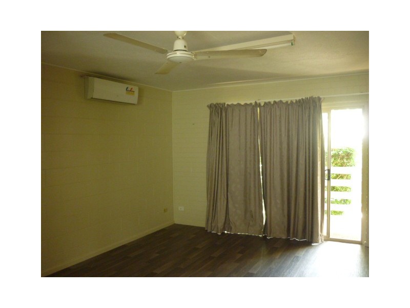 2/43 Lindsay Street, Rosslea QLD 4812