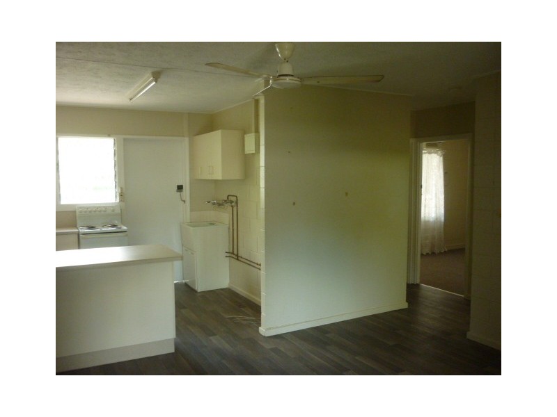 2/43 Lindsay Street, Rosslea QLD 4812