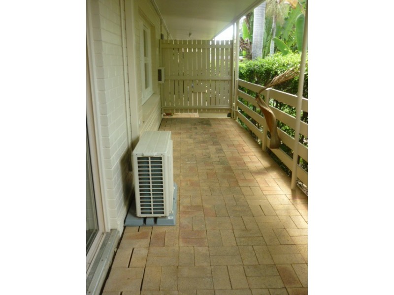 2/43 Lindsay Street, Rosslea QLD 4812