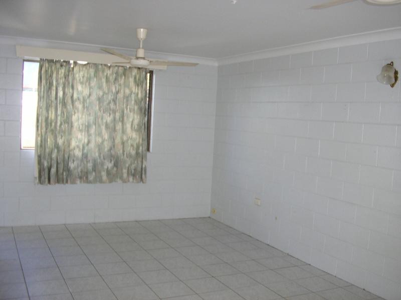 1/83 Eyre Street, North Ward QLD 4810