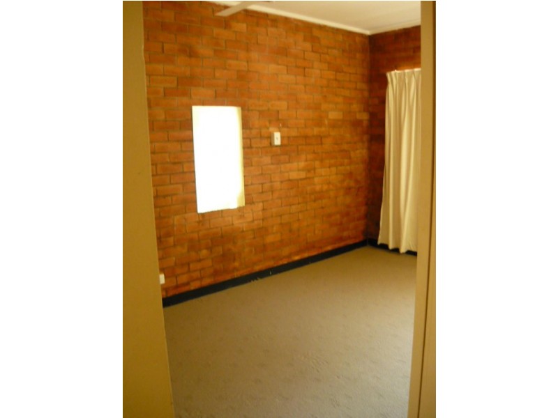 Unit 4/151 Mitchell Street, North Ward QLD 4810