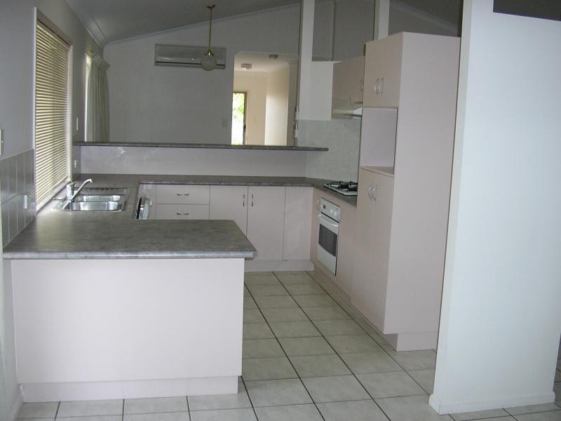 26 Columbia Way, Douglas QLD 4354