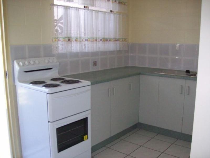 Unit 11/133 Ireland Street, Oonoonba QLD 4811