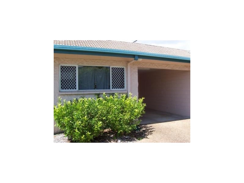 2/11 Cheyne Street, Pimlico QLD 4812