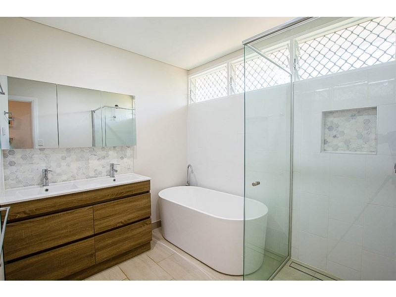 3 Mary Street, West End QLD 4810