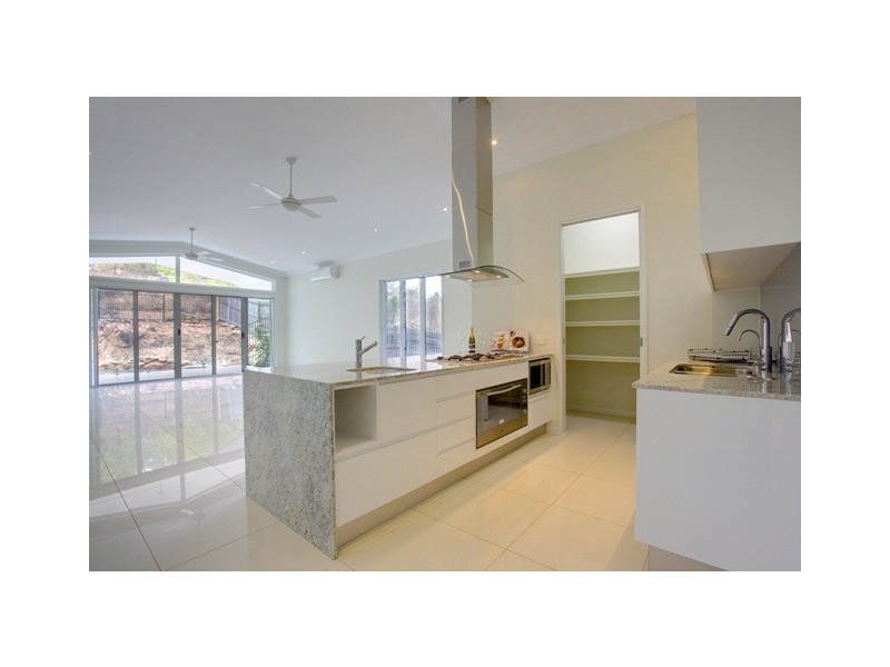 5 Potts, Belgian Gardens QLD 4810