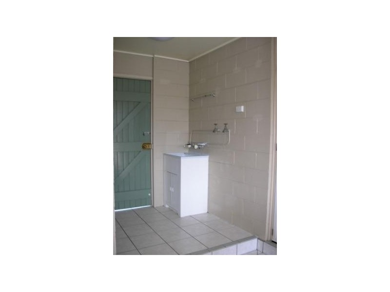 2/36 Brooks Street, Railway Estate QLD 4810