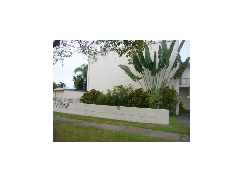 8/133 Eyre Street, North Ward QLD 4810