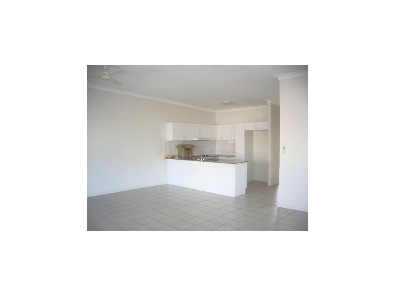 6/53-55 Kings Road, Hyde Park QLD 4812