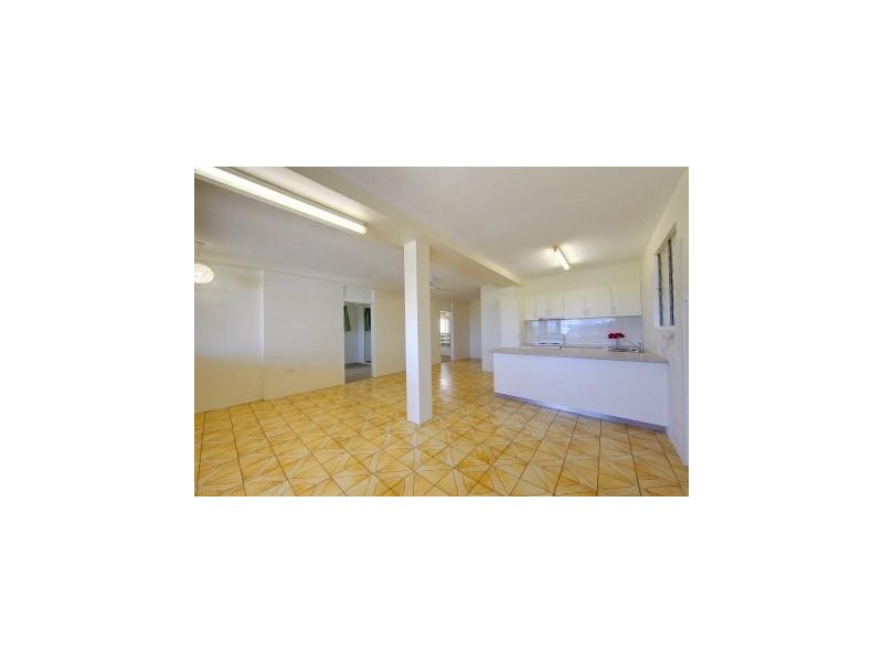 1/322 Stanley Street, North Ward QLD 4810