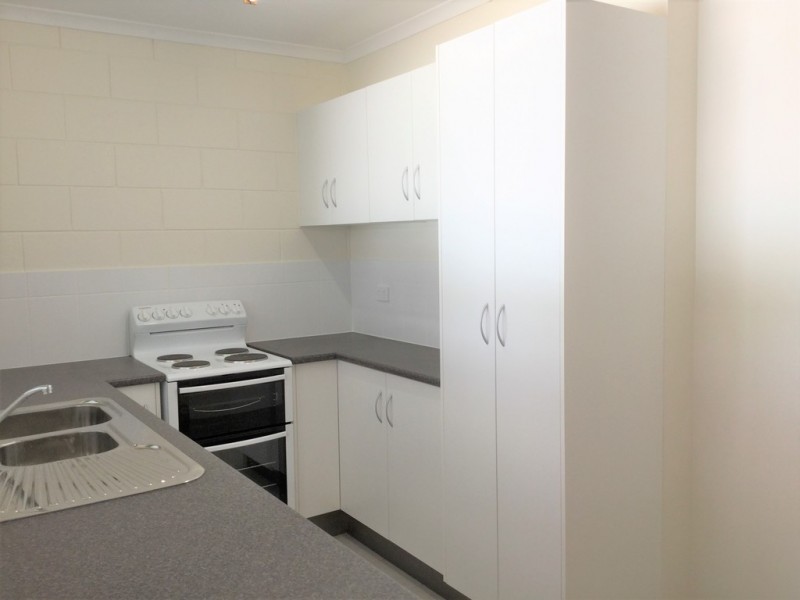 1/47 Ahearne Street, Hermit Park QLD 4812