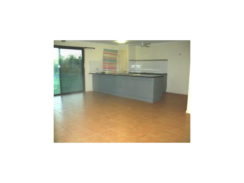 30 Toolakea Beach Road, Toolakea QLD 4818