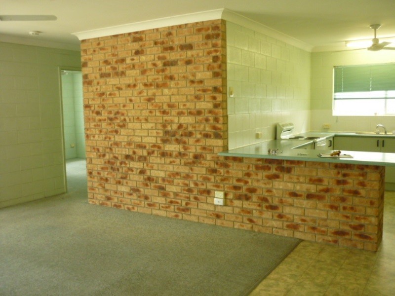 31 Flower Street, Railway Estate QLD 4810