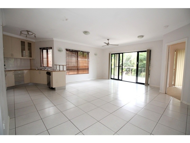 4/22 The Strand, North Ward QLD 4810