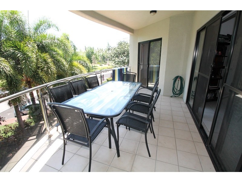 4/22 The Strand, North Ward QLD 4810