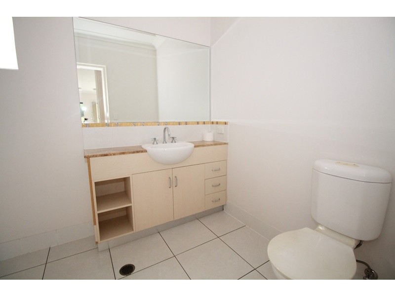 4/22 The Strand, North Ward QLD 4810