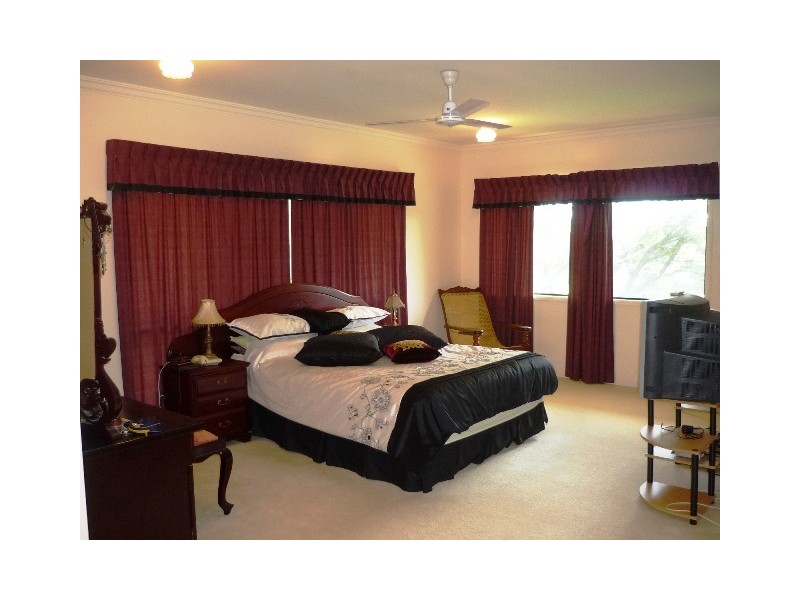 1  Cashmere Court, Annandale QLD 4814