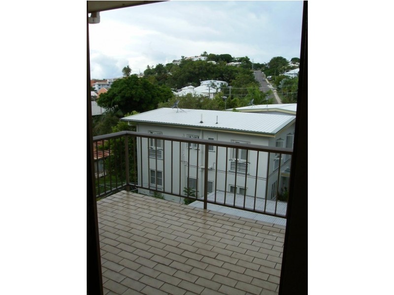 12/8-10 Gregory Street, North Ward QLD 4810