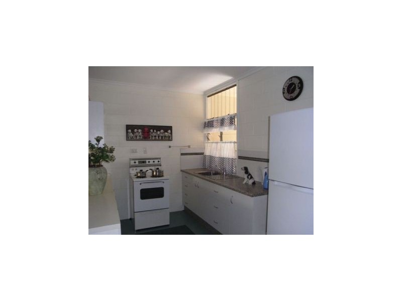 “Pelicans” 4/110 Eyre St, North Ward QLD 4810