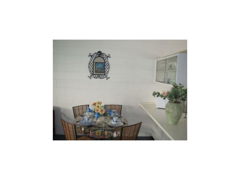 “Pelicans” 4/110 Eyre St, North Ward QLD 4810