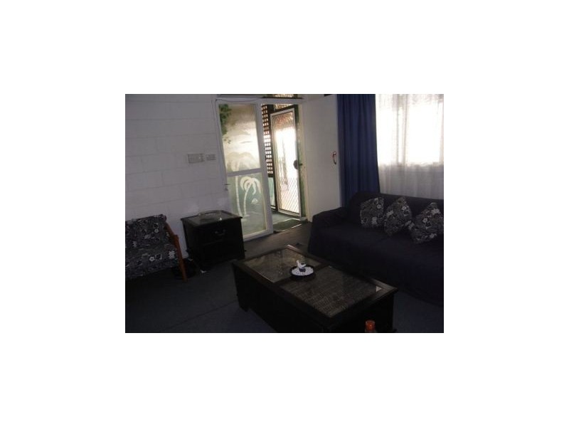 “Pelicans” 4/110 Eyre St, North Ward QLD 4810