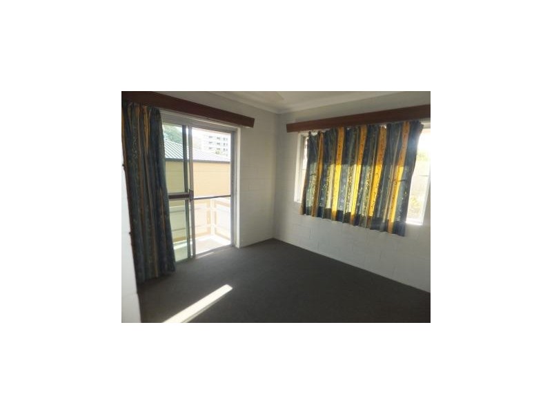 Unit 8/22 Mitchell Street, North Ward QLD 4810