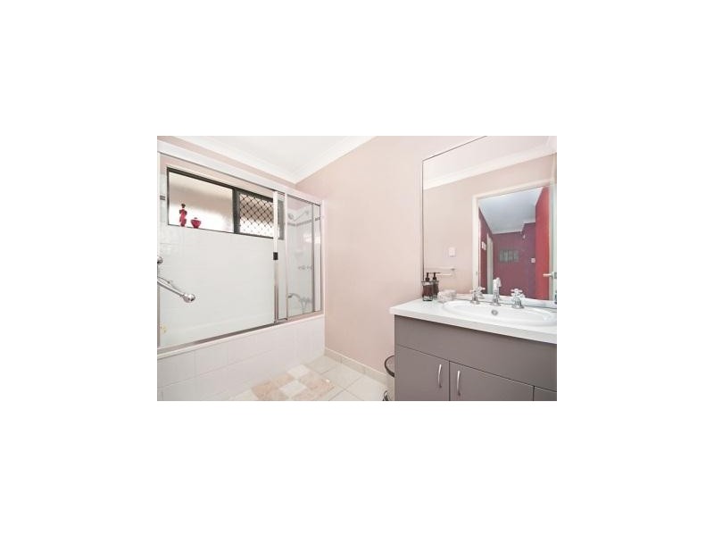 5 Carswell Avenue, Kirwan QLD 4817