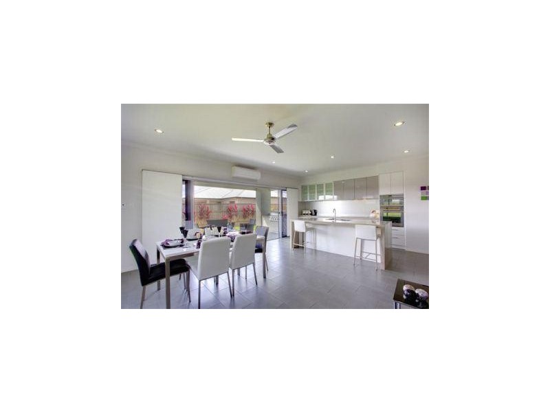 13 Balladonia Avenue ‘SANCTUM’, Mount Low QLD 4818