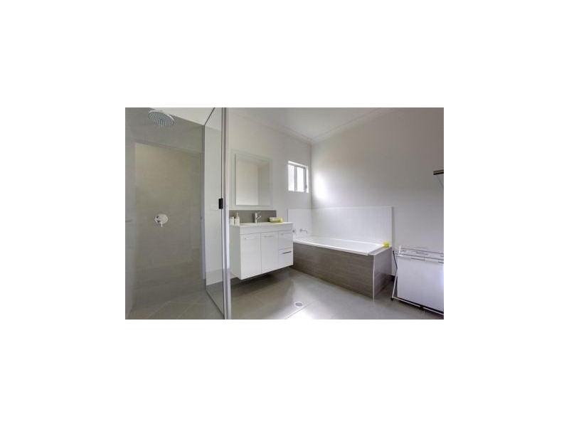 13 Balladonia Avenue ‘SANCTUM’, Mount Low QLD 4818