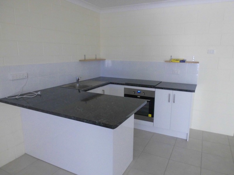 Unit 2/11 Narangi St, Heatley QLD 4814