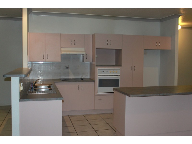 8 Eaton Circle, Kirwan QLD 4817