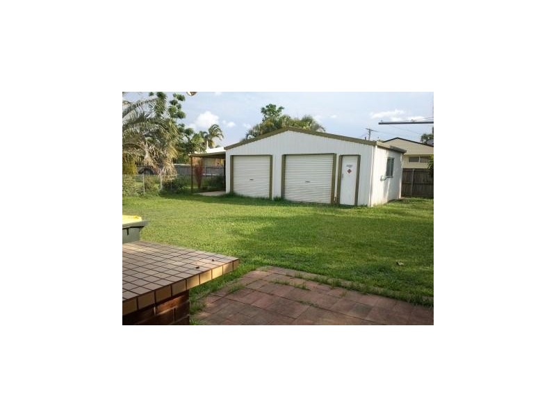 17 Chantilly Court, Rasmussen QLD 4815