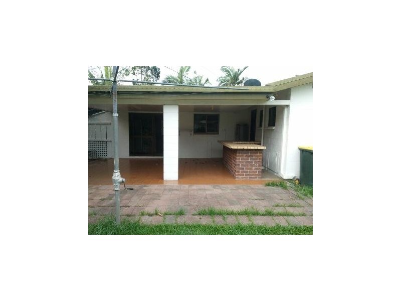 17 Chantilly Court, Rasmussen QLD 4815