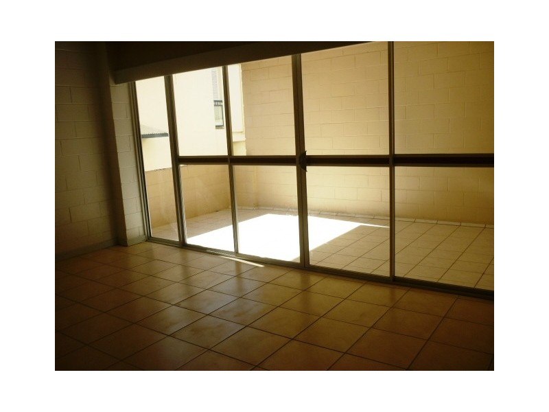 6/91 The Strand, North Ward QLD 4810