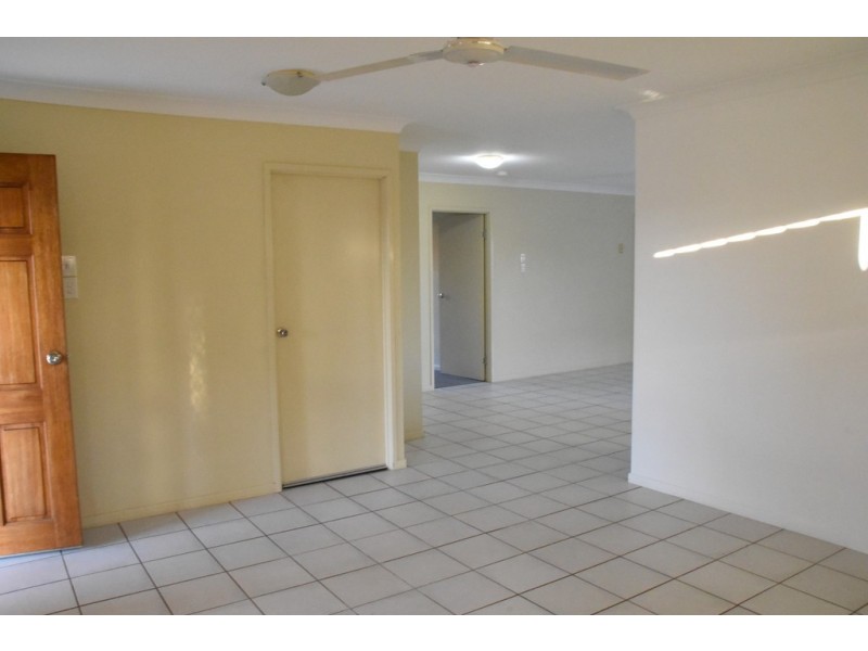 27 Elphinstone Drive, Kirwan QLD 4817