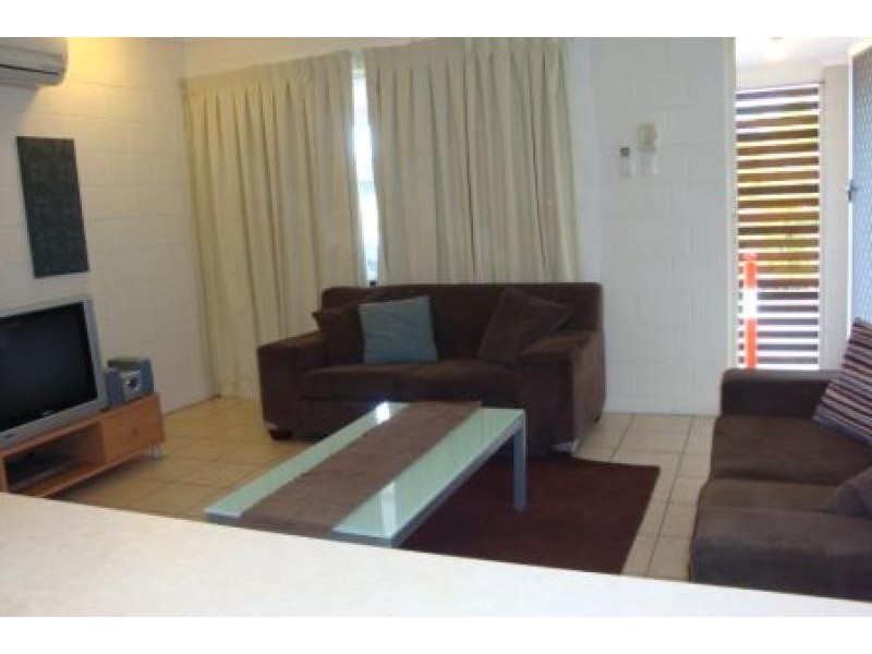 8/37 Hugh Street, West End QLD 4810
