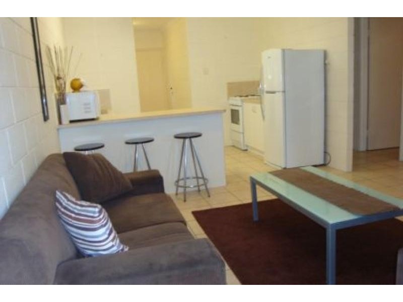 8/37 Hugh Street, West End QLD 4810