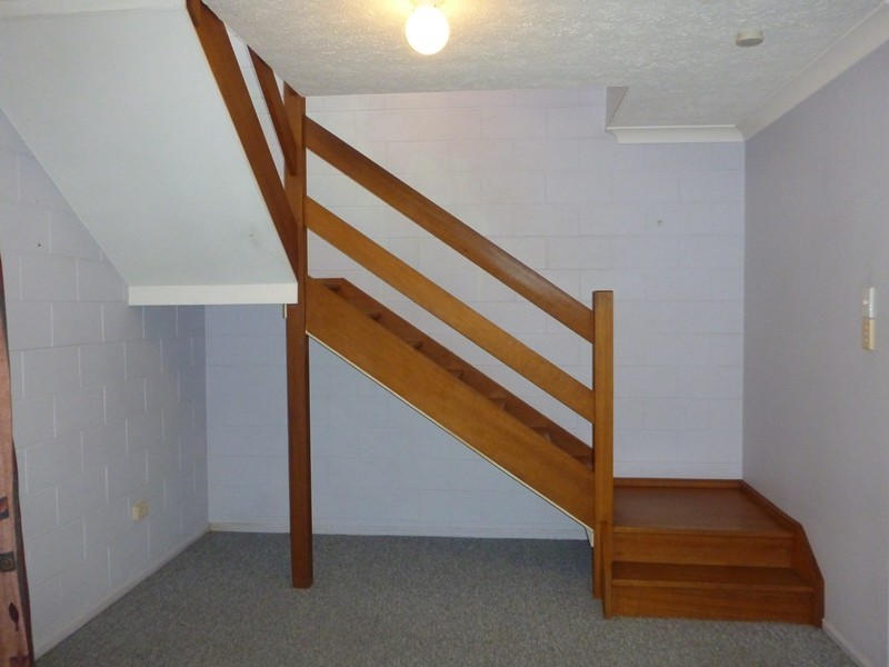 17/7-13 McIlwraith St, South Townsville QLD 4810