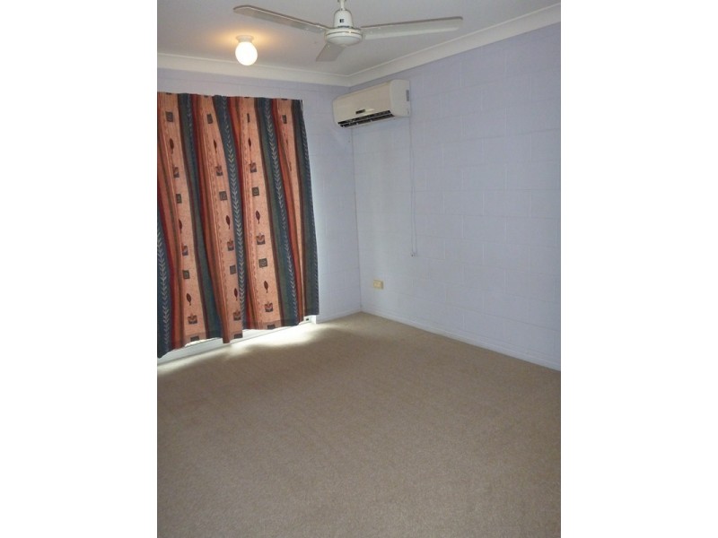 17/7-13 McIlwraith St, South Townsville QLD 4810