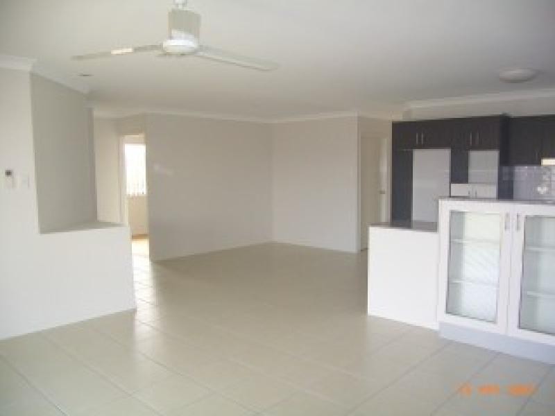 8 Kite Street, Douglas QLD 4354