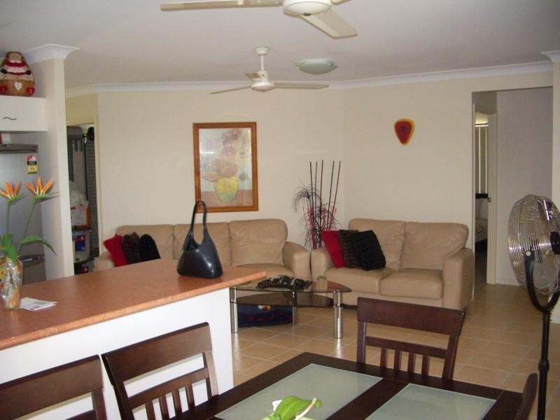 34 Hilton Way, Mount Louisa QLD 4814