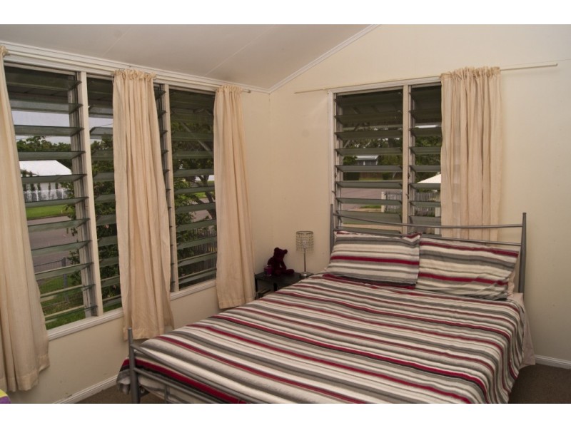 22 Anderson, Railway Estate QLD 4810