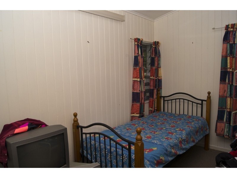 22 Anderson, Railway Estate QLD 4810