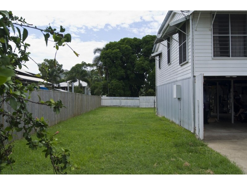 22 Anderson, Railway Estate QLD 4810