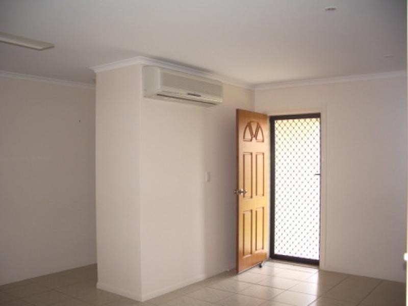 16 Simonsen Court, Kelso QLD 4815