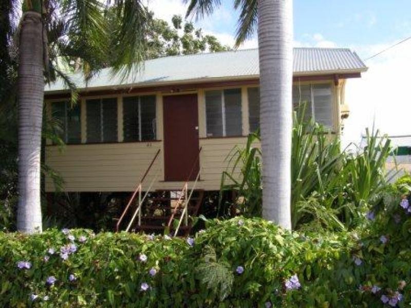 Hermit Park QLD 4812