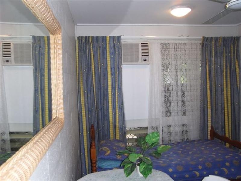 2/29 Bundock St “Dolphins”, Belgian Gardens QLD 4810