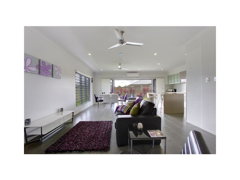 13 Balledonia, Mount Low QLD 4818