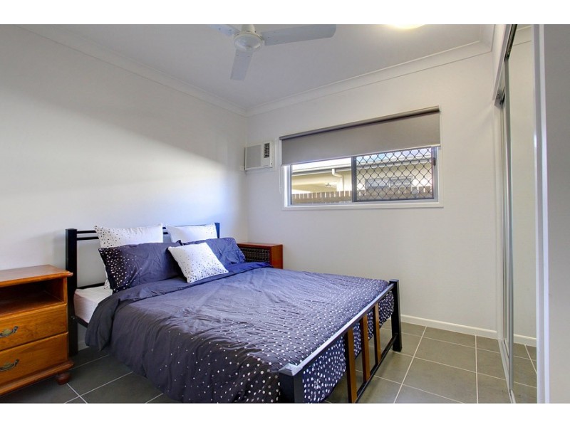 7 BLACK APPLE AVE, Mount Low QLD 4818