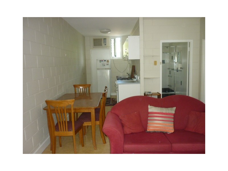 4/133 Eyre Street, North Ward QLD 4810